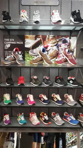 韓國(guó)代購(gòu)年末狂歡 韓版Adidas、Skechers與New Balance低至5折，鞋帽箱包一站購(gòu)齊